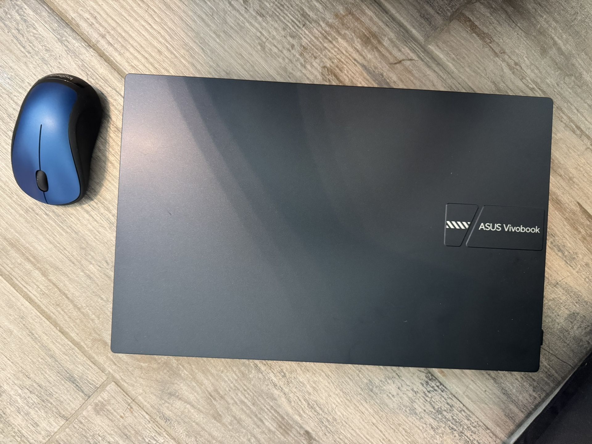 Asus Vivobook Laptop