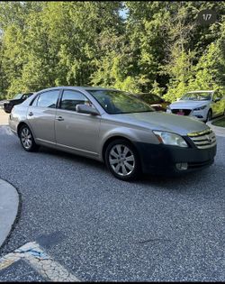 2005 Toyota Avalon