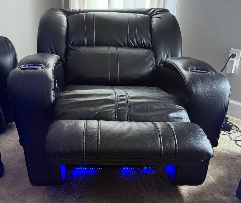 Leather Recliner Chairs