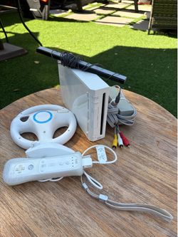 Nintendo Wii White Console Bundle w/ Remote Nunchuk Wheel Sensor Bar Tested