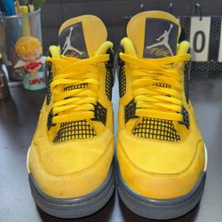 Jordan 4 Retro 