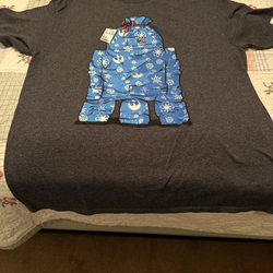 Star Wars Holiday R2D2 Christmas Present to Obi Wan Leia Graphic Tshirt Men’s Large