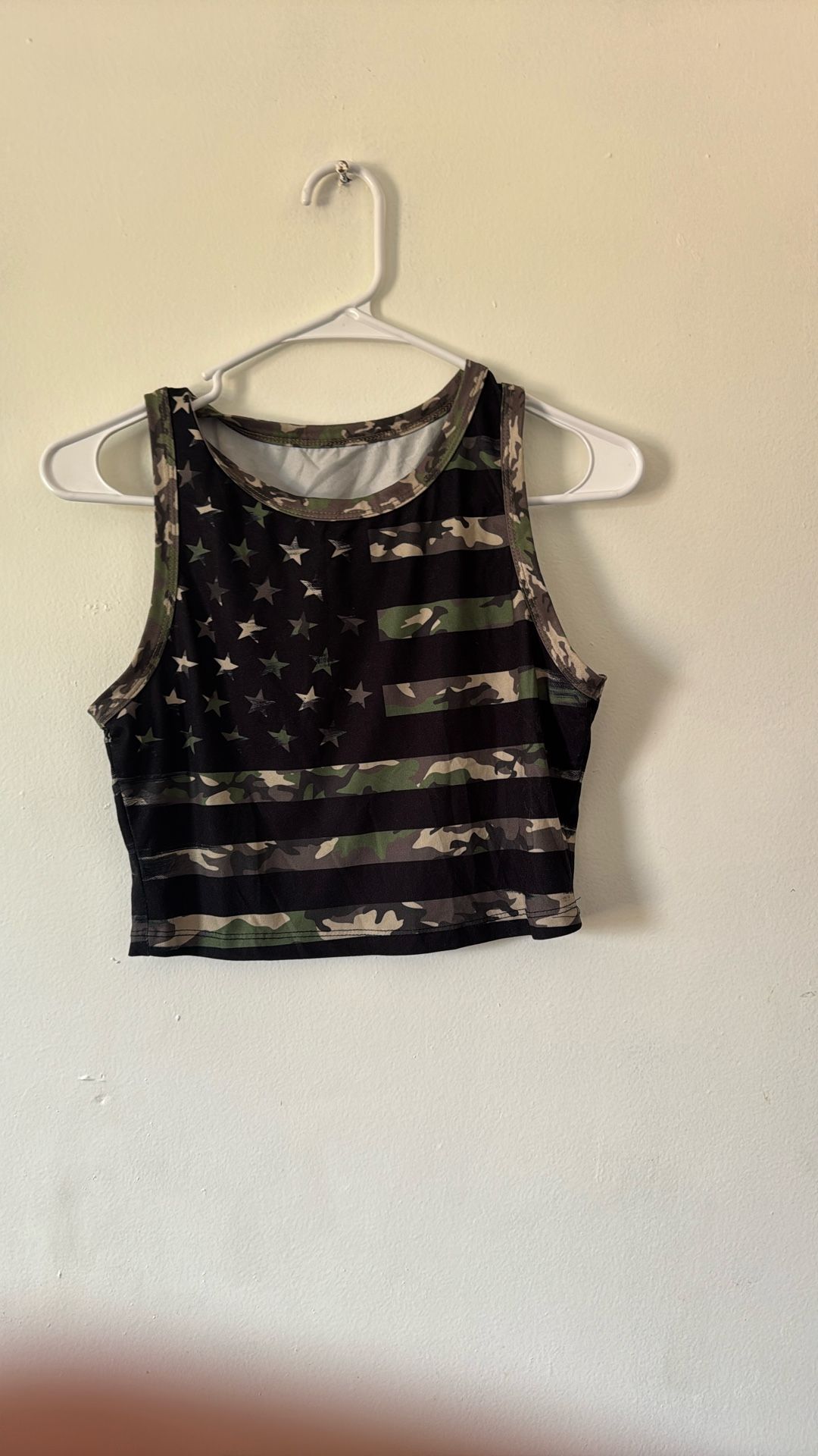 Cropped Tee