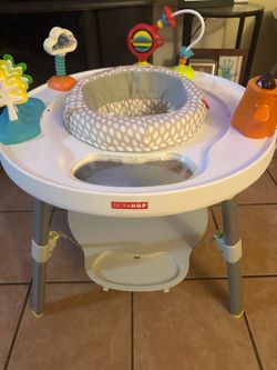 Skip hop activity center