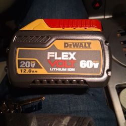 BRAND  NEW BATERRY  DEWALT  12.0 AH 60V FLEX VOLT