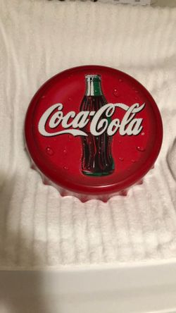 Vintage 2004 Coca Cola Bottle Cap Lighting Display