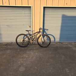 29 Inch  Ellsworth Bike. 