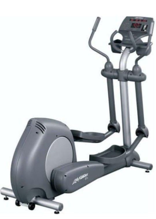 Life Fitness CLSX 91X Commercial Elliptical