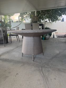 Skyline Design Dynasty Table