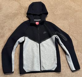 Men’s Size Small Nike Tech Jacket