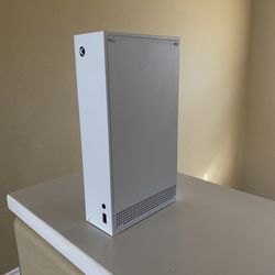 Xbox One S 500gb - Brand new