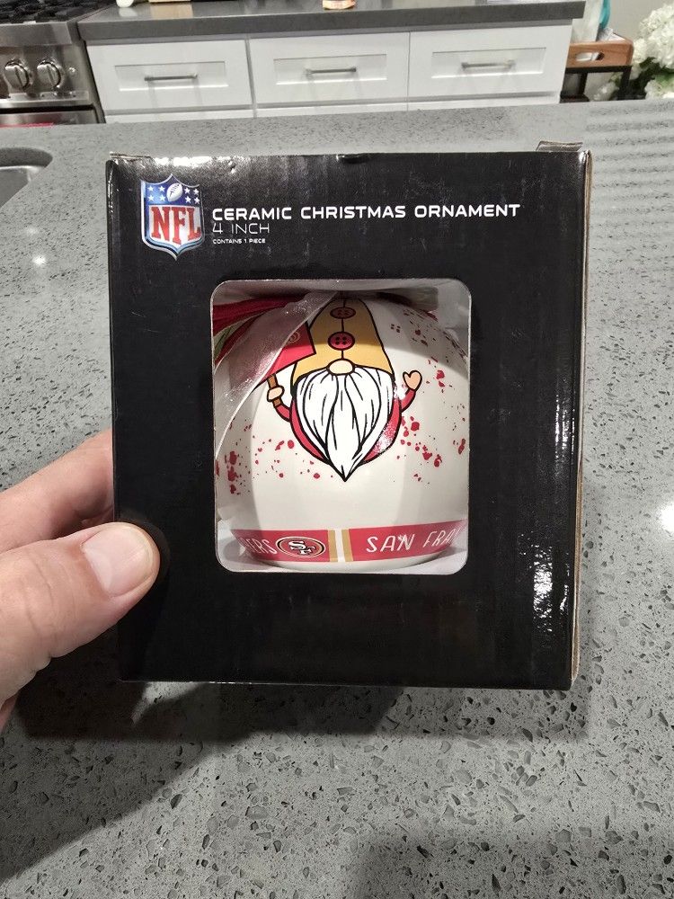 San Francisco 49ers 4 inch Ceramic Christmas Ornament - The Memory Company - Brand New