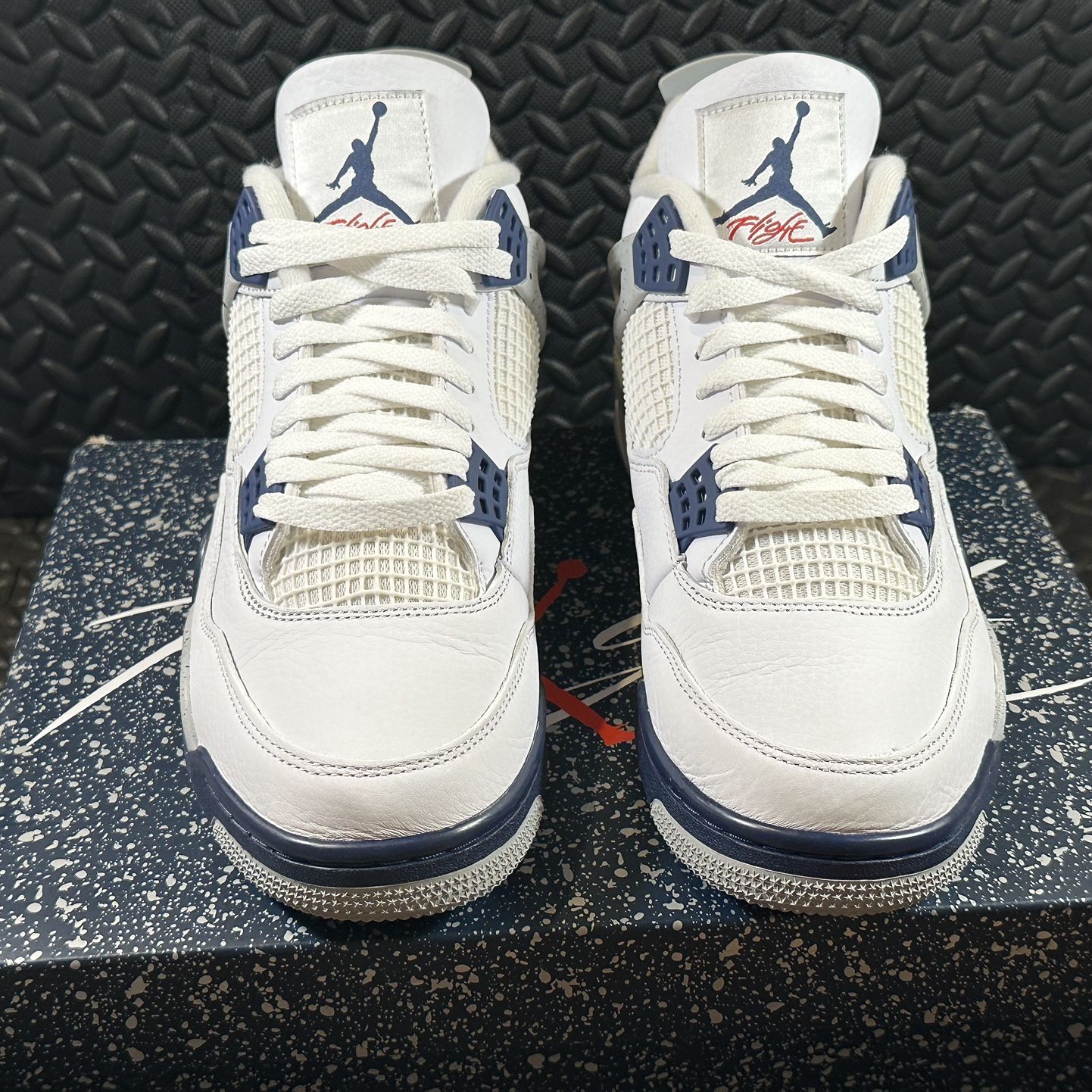 Jordan 4 - Midnight Navy Size 10.5 (PADS)