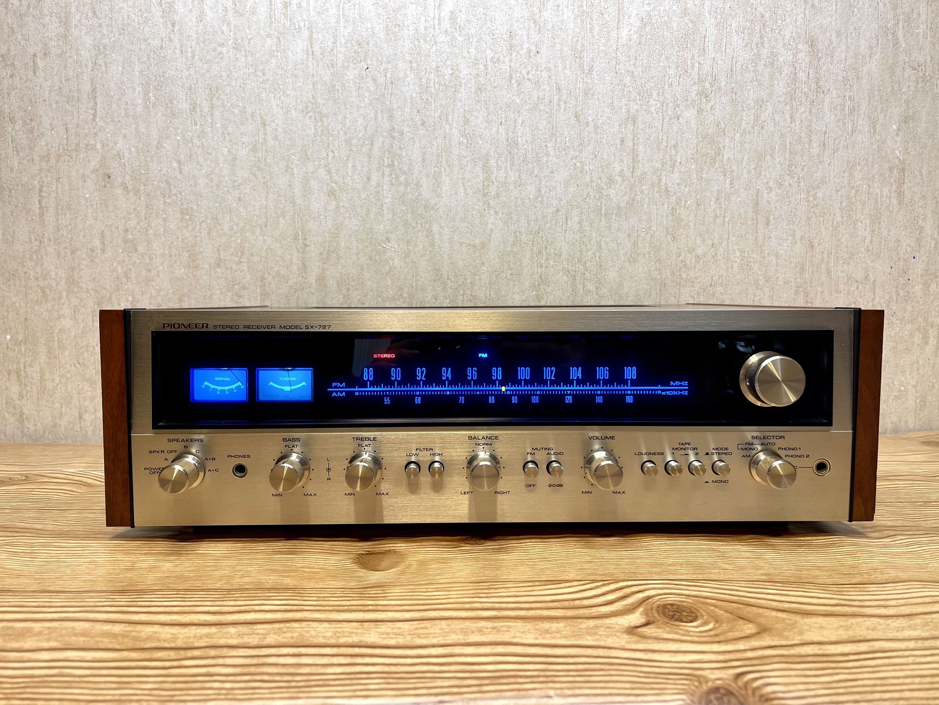 Vintage Pioneer SX-727 Stereo Receiver LED’s *Serviced*