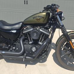 2017 Harlan Davidson 883