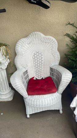 White vintage wicker chair