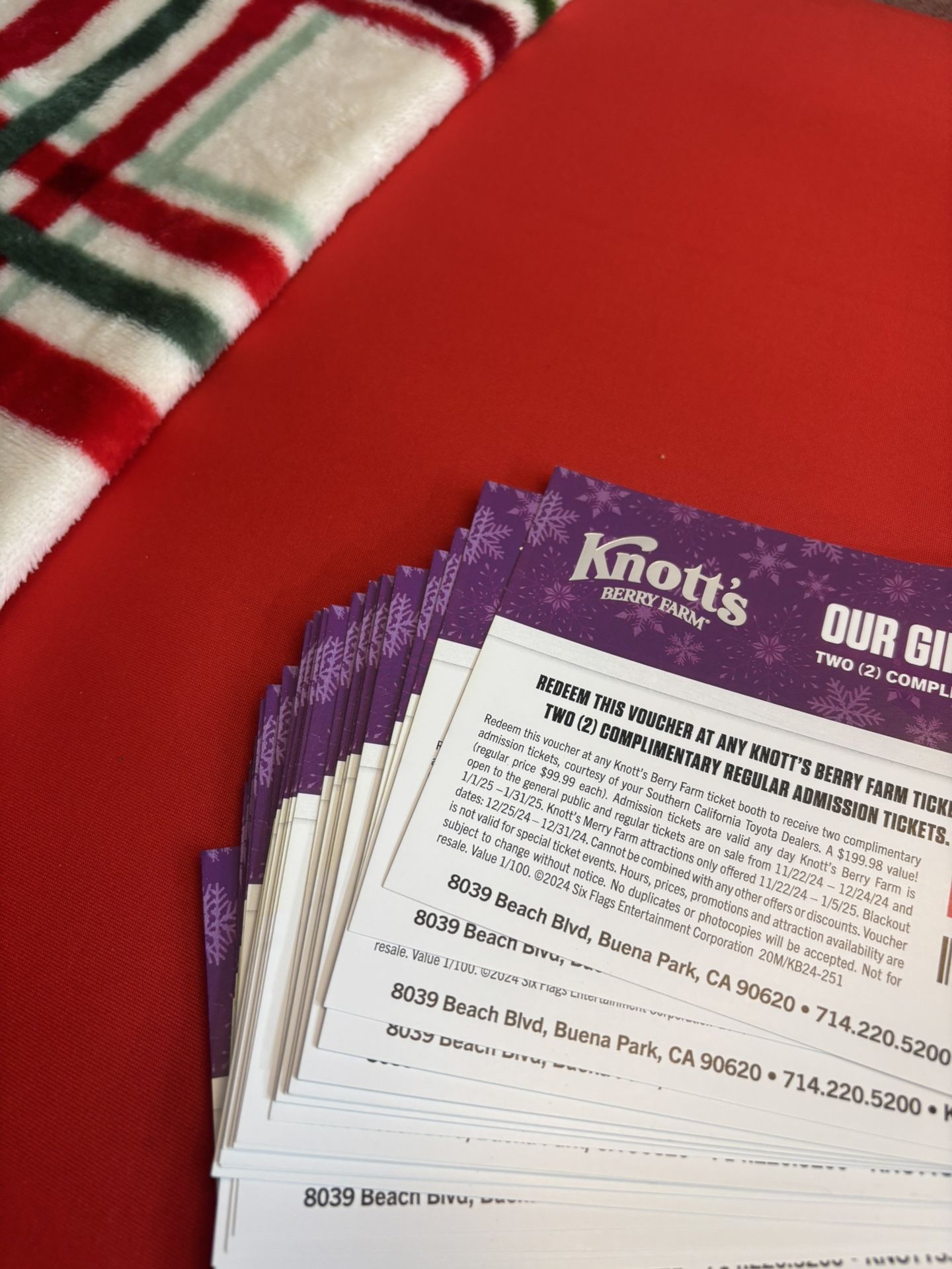Knotts Tickets