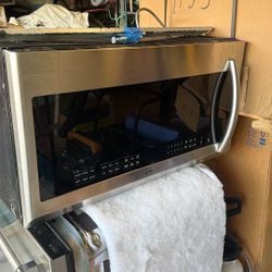 Samsung Over-the-Range Microwave – Stainless Steel (Model ME21F707MJT)