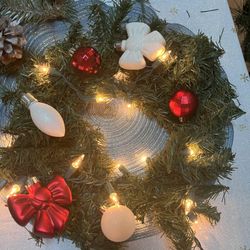 2 Small Wreaths + 3 Free Decor Pieces 