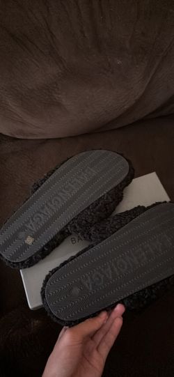 Balenziaga slides  size 10