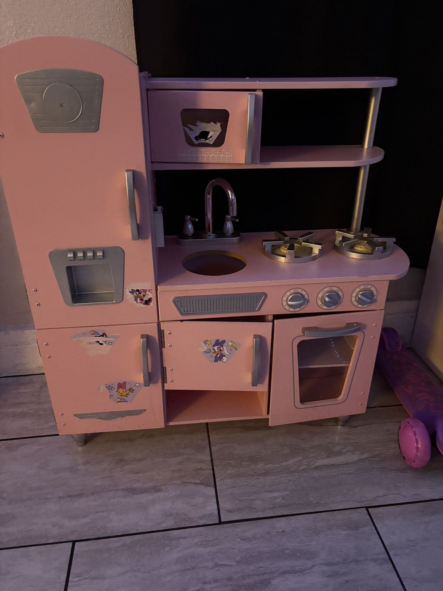Kidkraft Pink Vintage Kitchen