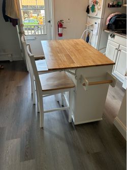 Wayfair kitchen island and stools