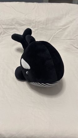 Plush stuffed animal “Winnie the Orca”