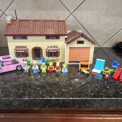 LEGO The Simpsons Housey (71006) 98% Complete with Instructions