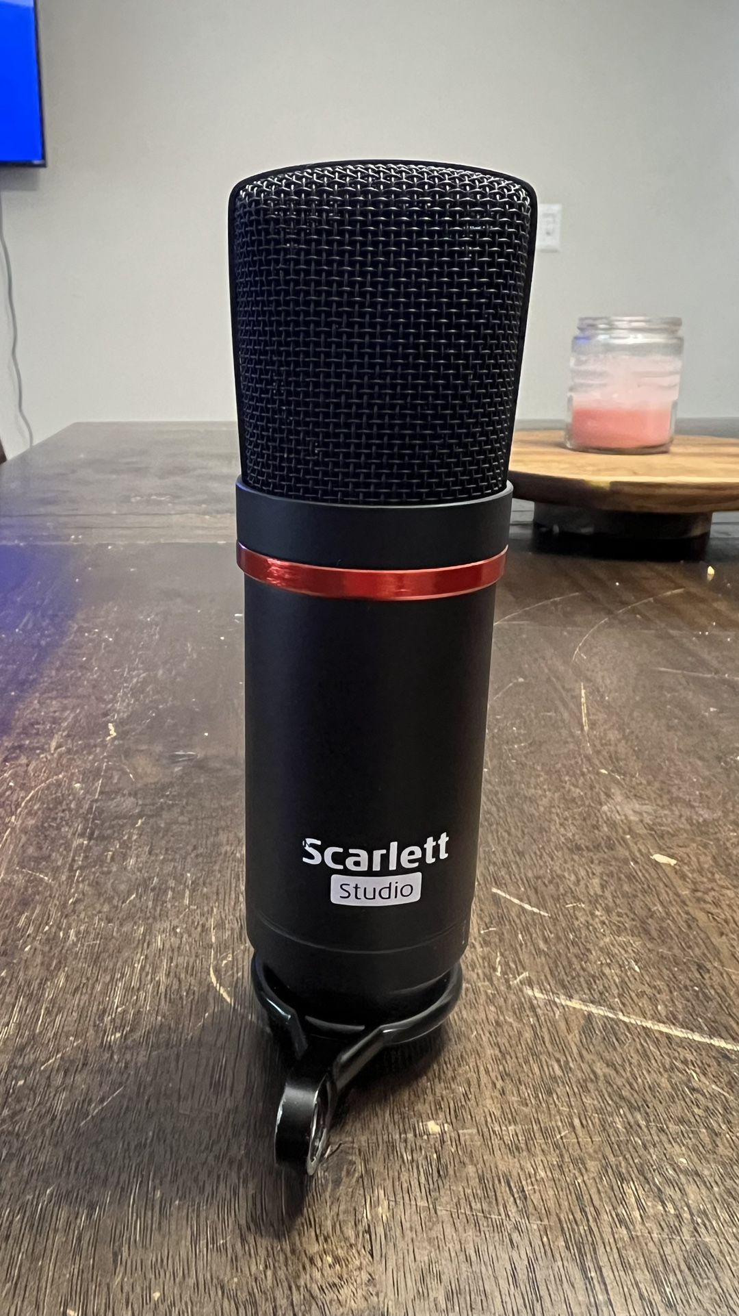 Scarlett Studio Microphone- New