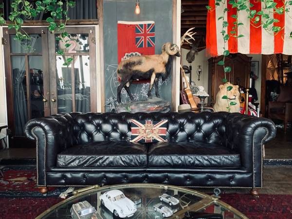 Restoration Hardware Kensington leather Sofa Cigar Chesterfield couch!