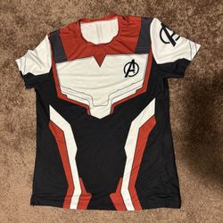 Avengers END GAME shirt XL