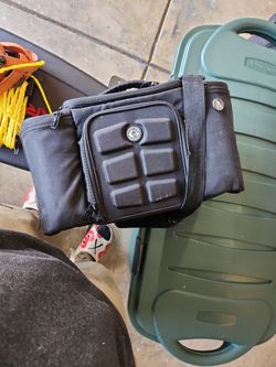 6 Pack Fitness Lunch Pail