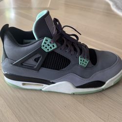 Jordan 4 Retro Green Glow - Size 12