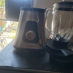 NEW BLENDER WITH ACCESSORIES