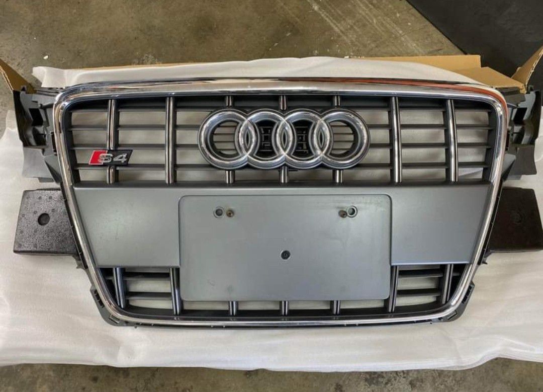 2009-2012 Audi S4 OEM Grill (Fits A4)