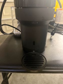 De'Longhi Nespresso Vertuo Coffee Machine