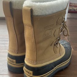Sorel caribou Snow Boots Size 9 40  Great Condition