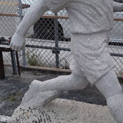 Roberto Baggio Statute