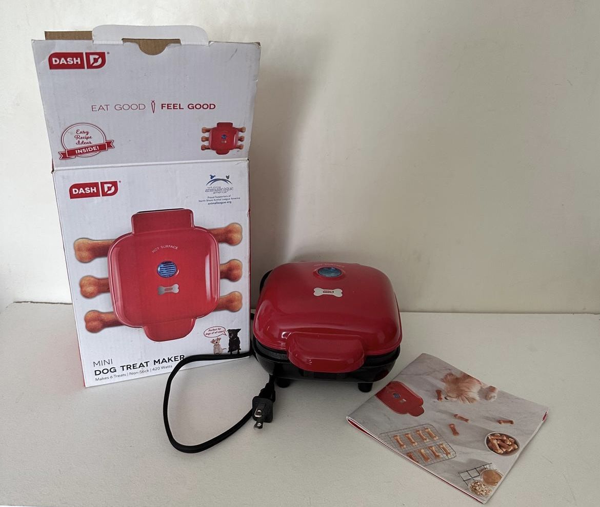 In Box Dash Mini Dog Treat Maker