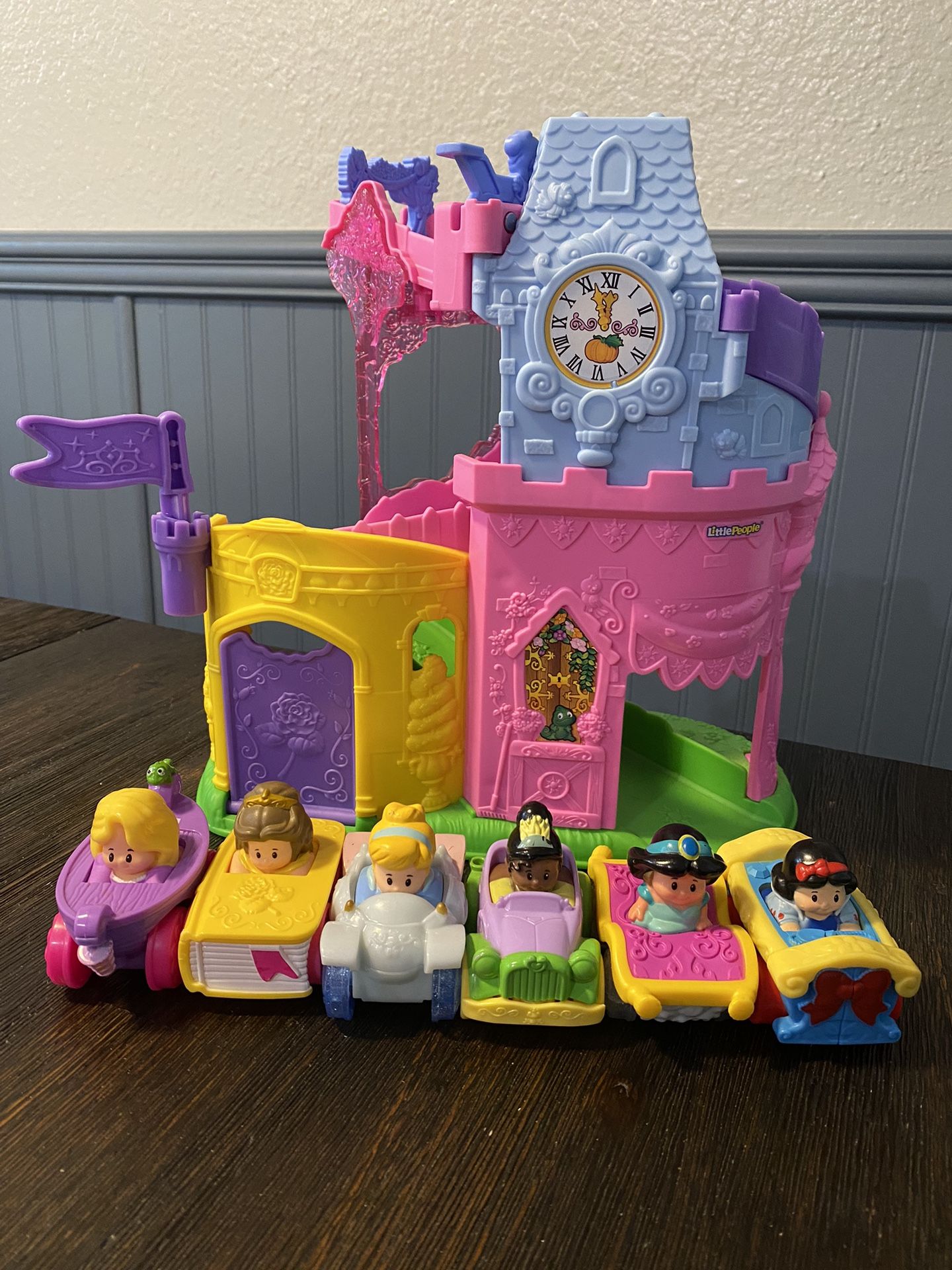 Fisher Price Disney Princess Little People Wheelies Tower