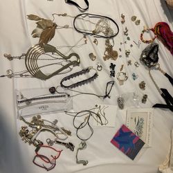 WIDE VARIETY Of Jewelry