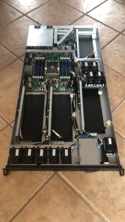 Tyan 4GPU Server Xeon Scalable DDR4