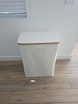 Trio Laundry Hamper with 3 Removable Bags