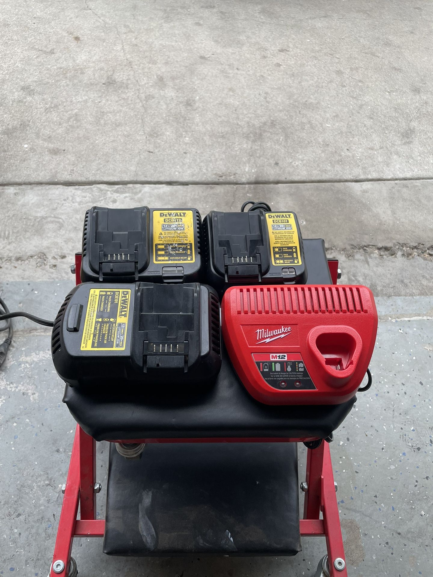 Dewalt And Milwaukee Chargers 