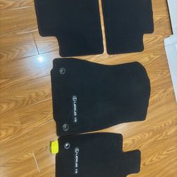 4 Pieces Lexus Car Mats