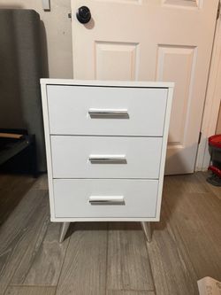 White 3-Drawer Nightstand with Silver Legs
