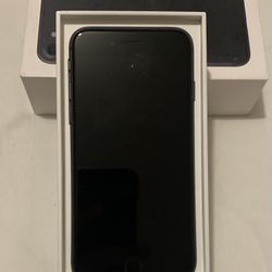 Apple iPhone 7 - 256 Gb UNLOCKED 