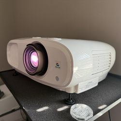 Epson Home Cinema 3800 4K PRO-UHD 3-Chip Projector with HDR