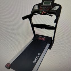 Sole Fitness F80 580818 Folding Treadmill 