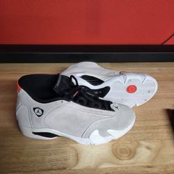 Jordan 14 XIV Retro DESERT SAND.